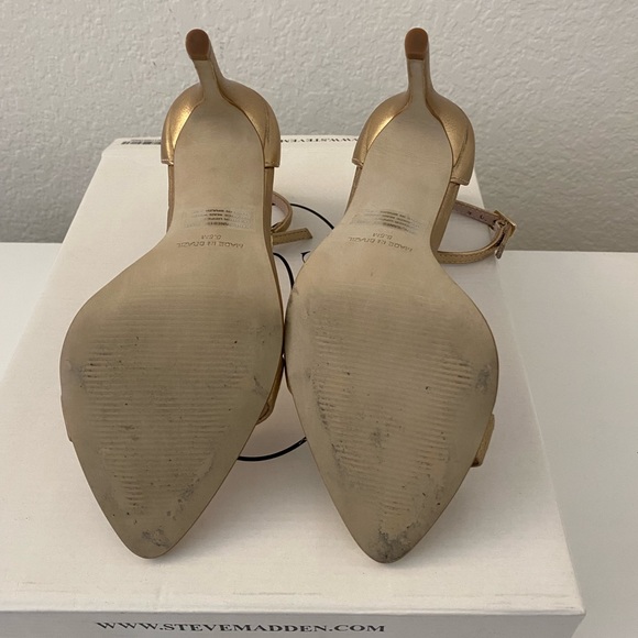 Steve Madden Sane Ankle Strap Sandal - Picture 3 of 4